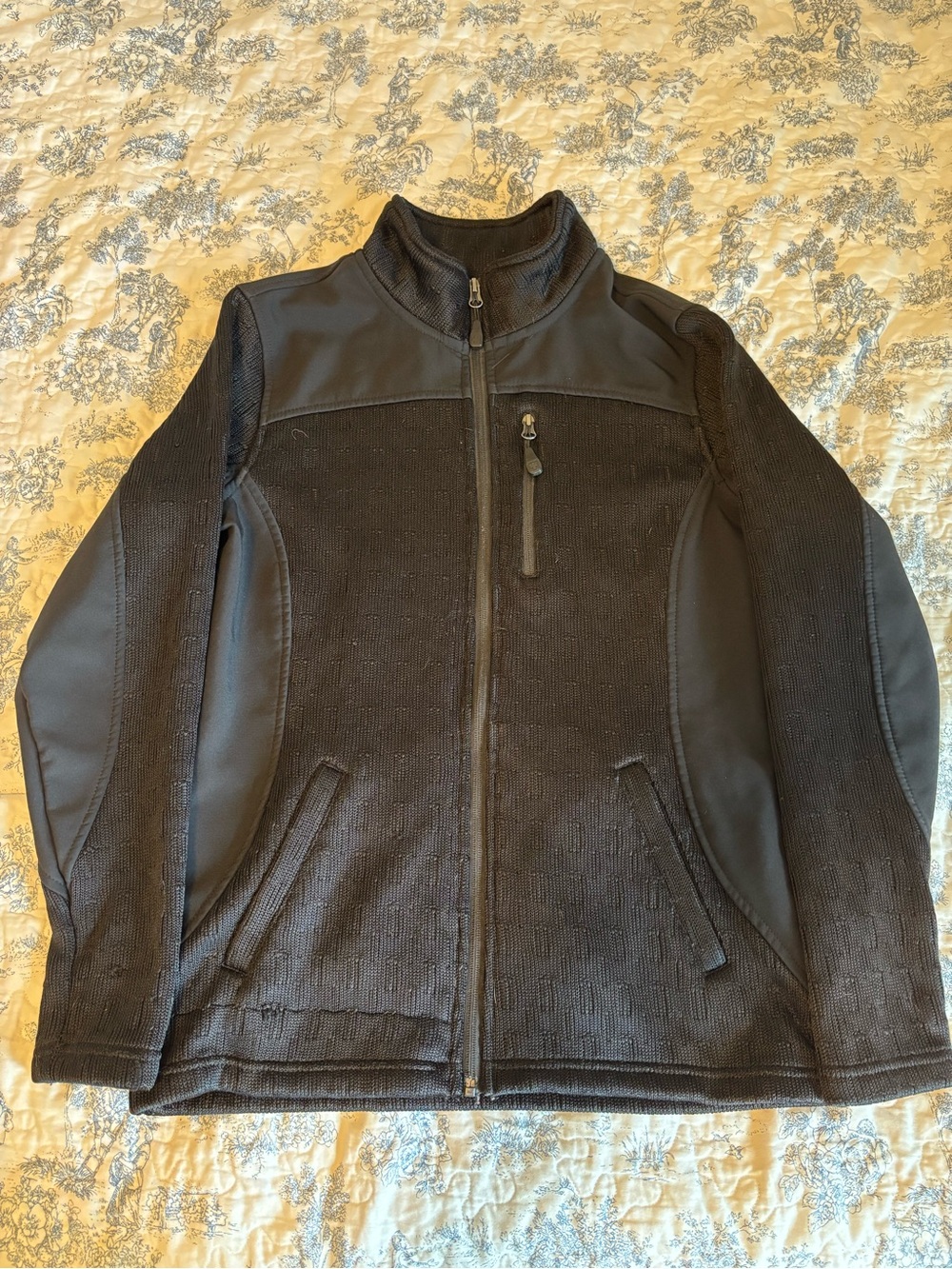 Swiss Tech Size Small Women’s Black Full-Zip Knit Jacket